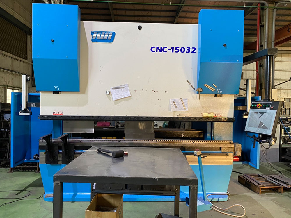 150噸 3米 CNC 折床